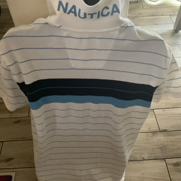 Men’s used white blue striped a bit trimmer Nautica size XL polo shirt - Picture 4 of 5